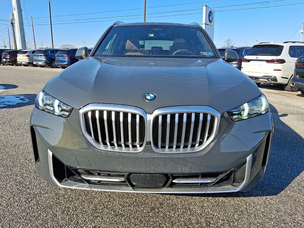New 2026 BMW X5 xDrive40i w/ Executive Package image 2