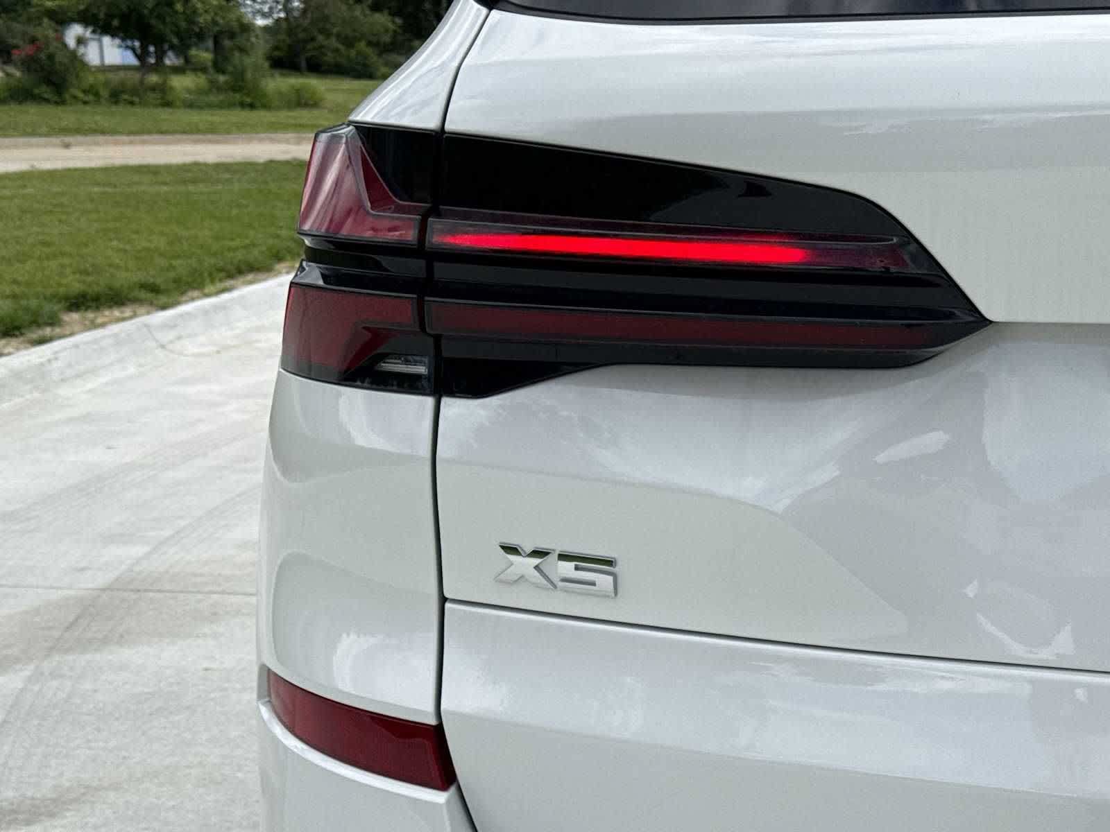 New 2026 BMW X5 M60i AWD/4WD image 13