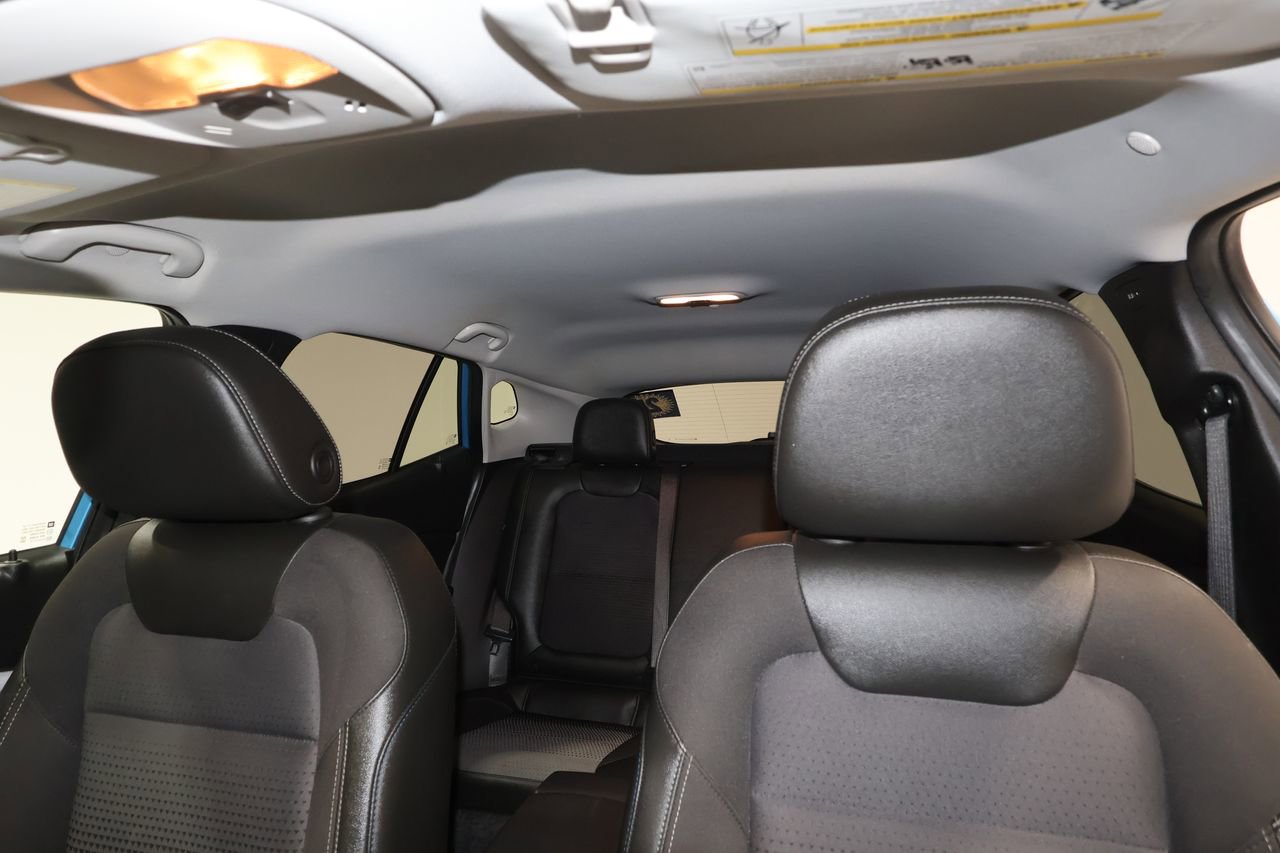 Certified 2025 Chevrolet Trax LT image 17