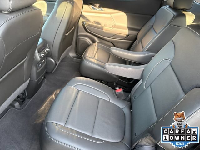 Used 2023 GMC Acadia SLT w/ Elevation Edition FWD image 22