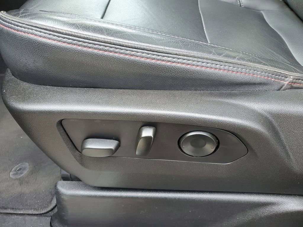 Used 2021 Chevrolet Tahoe RST w/ Luxury Package image 9