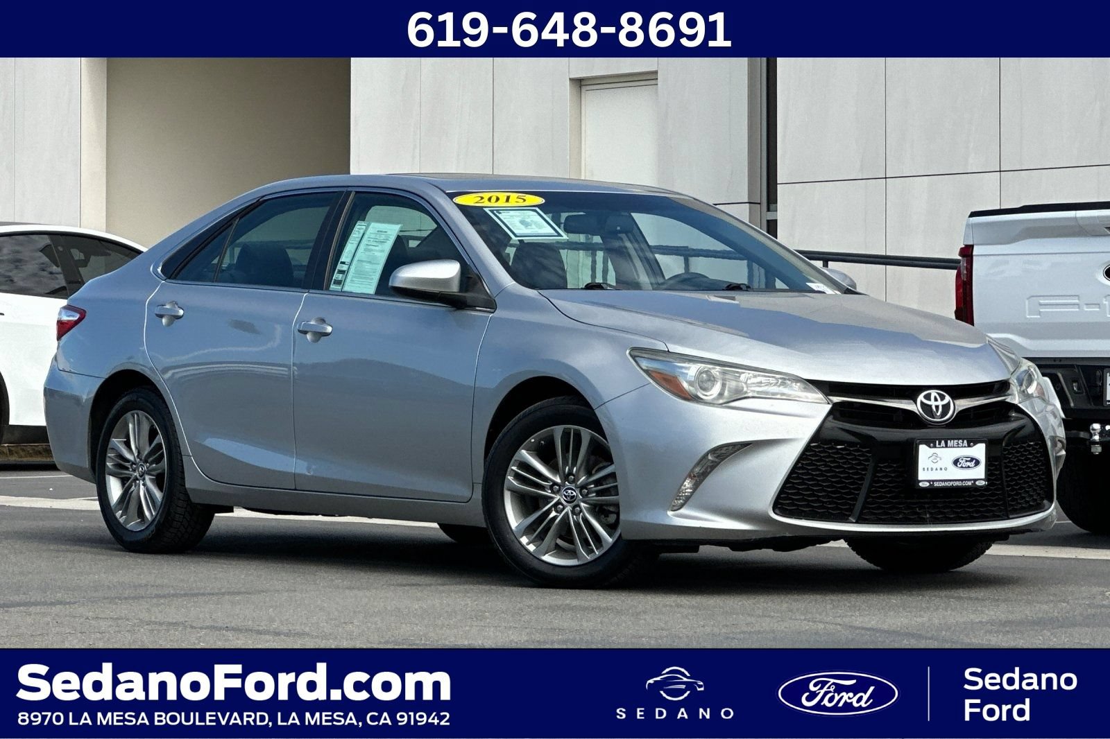 Used 2015 Toyota Camry SE w/ Moonroof Package FWD video 1