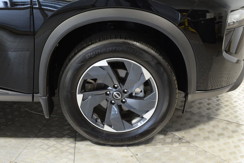 Used 2026 Nissan Rogue SV AWD/4WD image 36