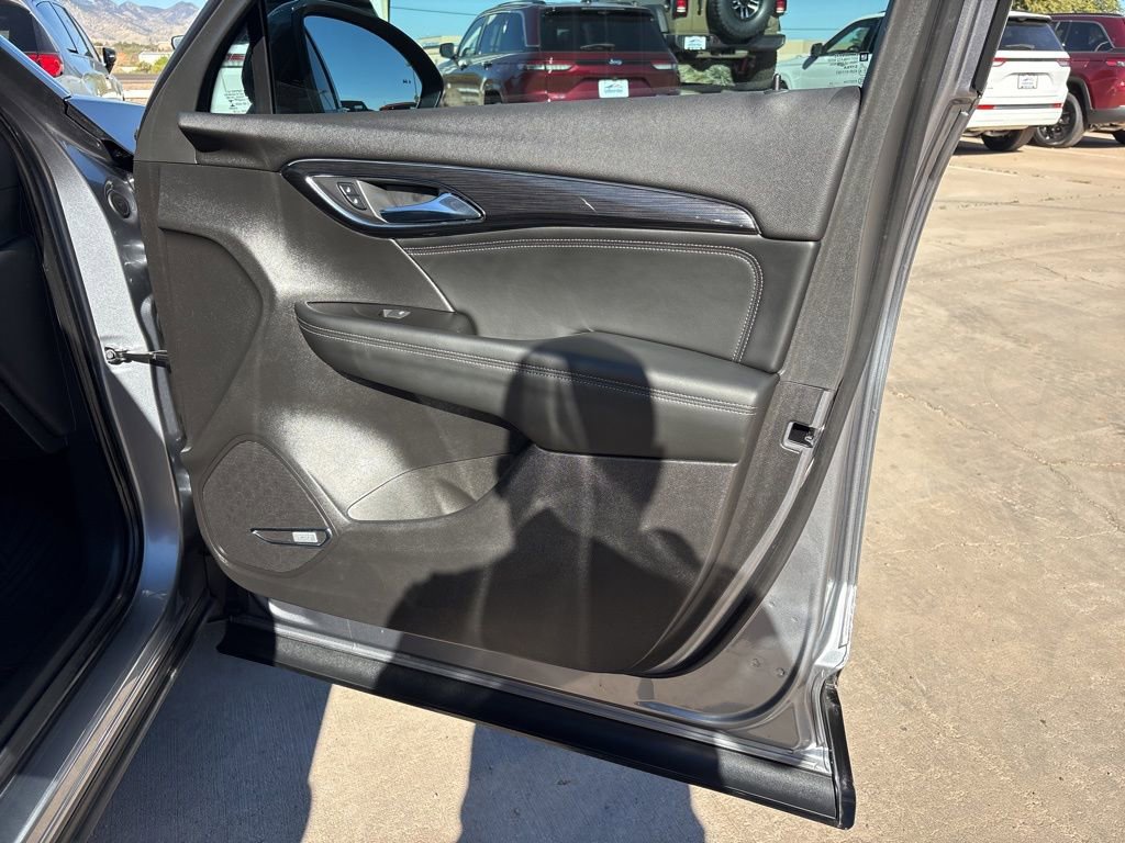 Used 2022 Buick Envision Essence w/ Technology Package I image 25