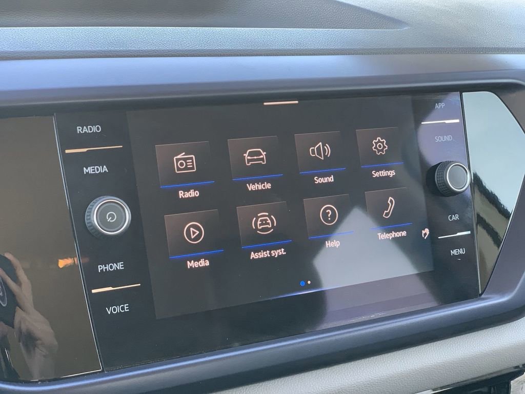 Used 2022 Volkswagen Taos SE image 11