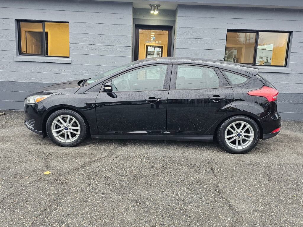 Used 2016 Ford Focus SE image 3