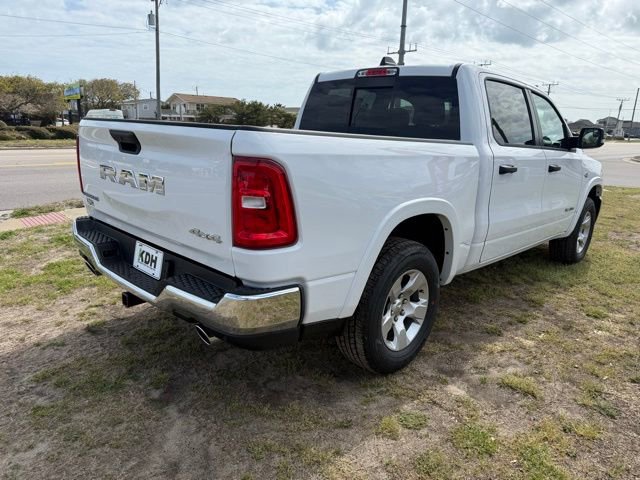 New 2026 RAM 1500 4x4 Crew Cab image 7