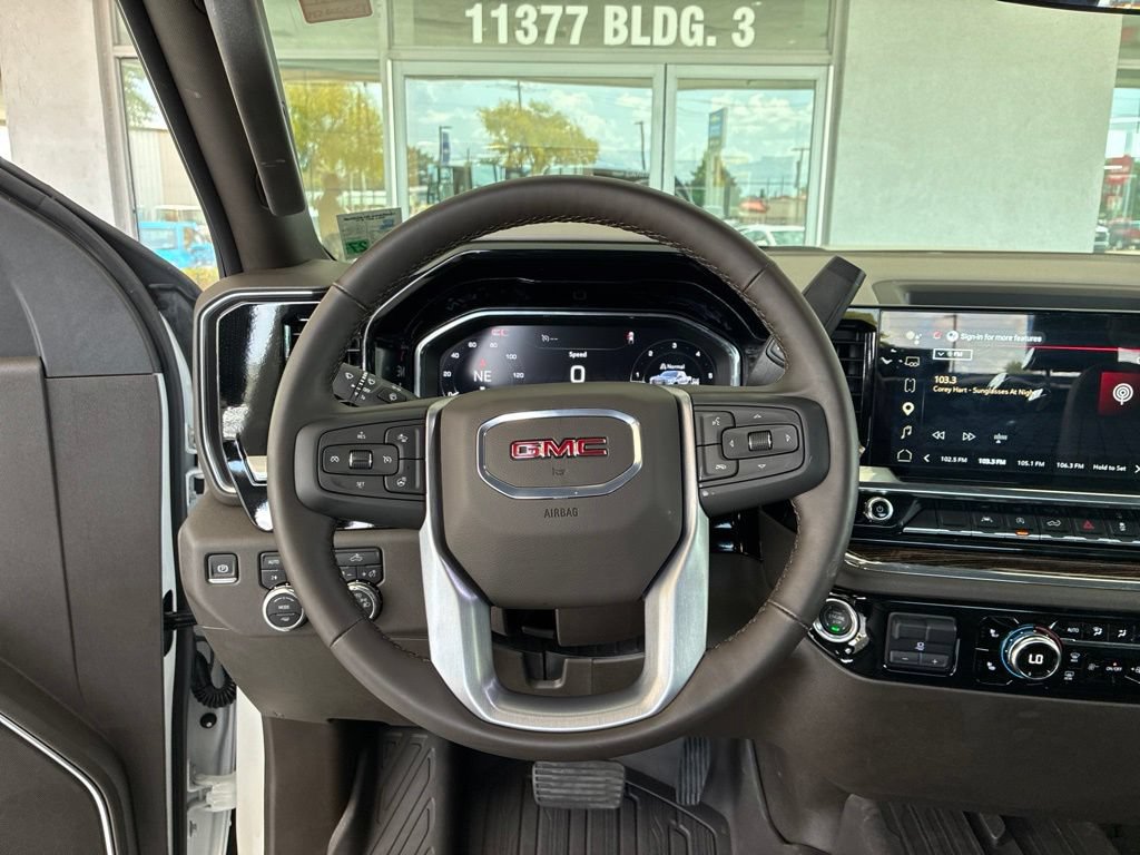 Used 2025 GMC Sierra 1500 SLE w/ X31 Off-Road Package AWD/4WD image 17