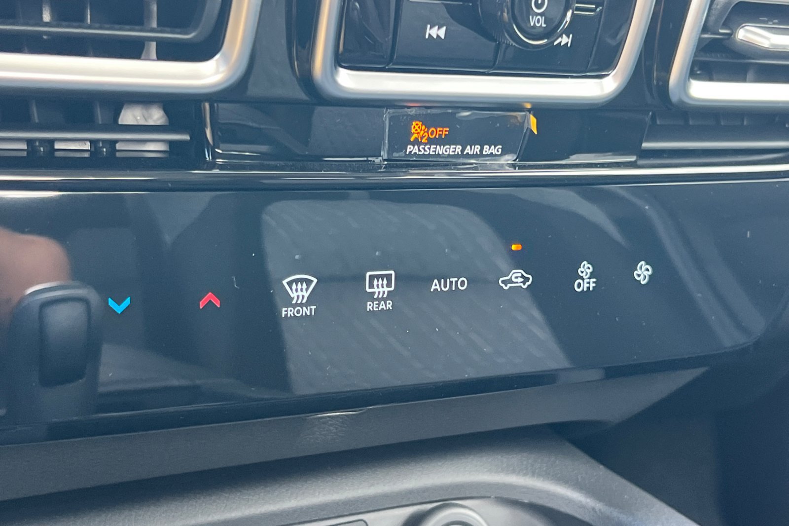 New 2027 Nissan Sentra SV w/ Floor Mat Package FWD image 16