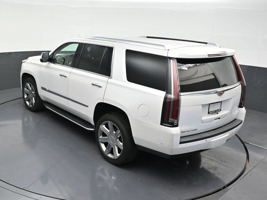 Used 2019 Cadillac Escalade Luxury RWD image 18