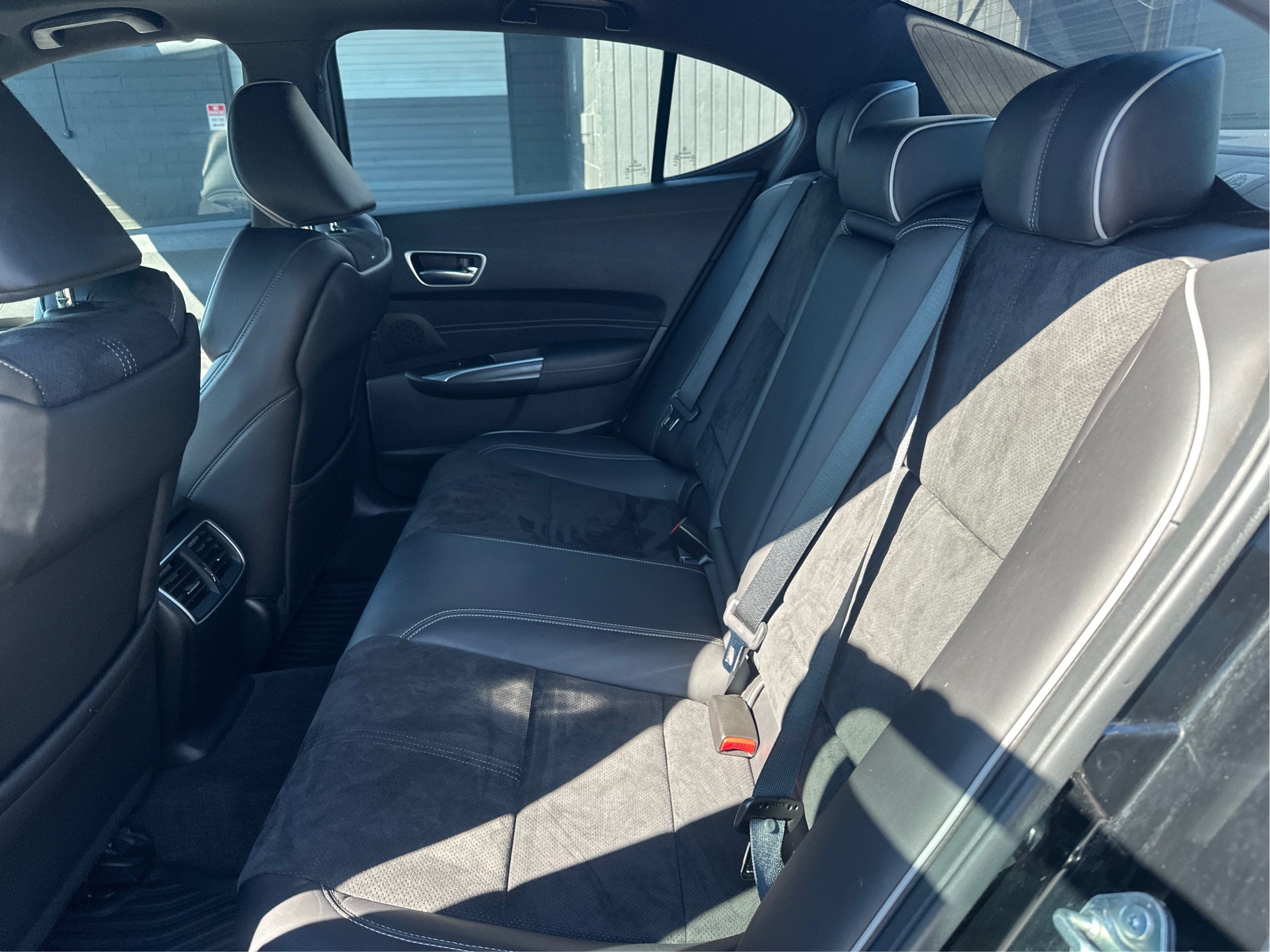 Used 2018 Acura TLX w/ Technology & A-SPEC Package AWD/4WD image 10
