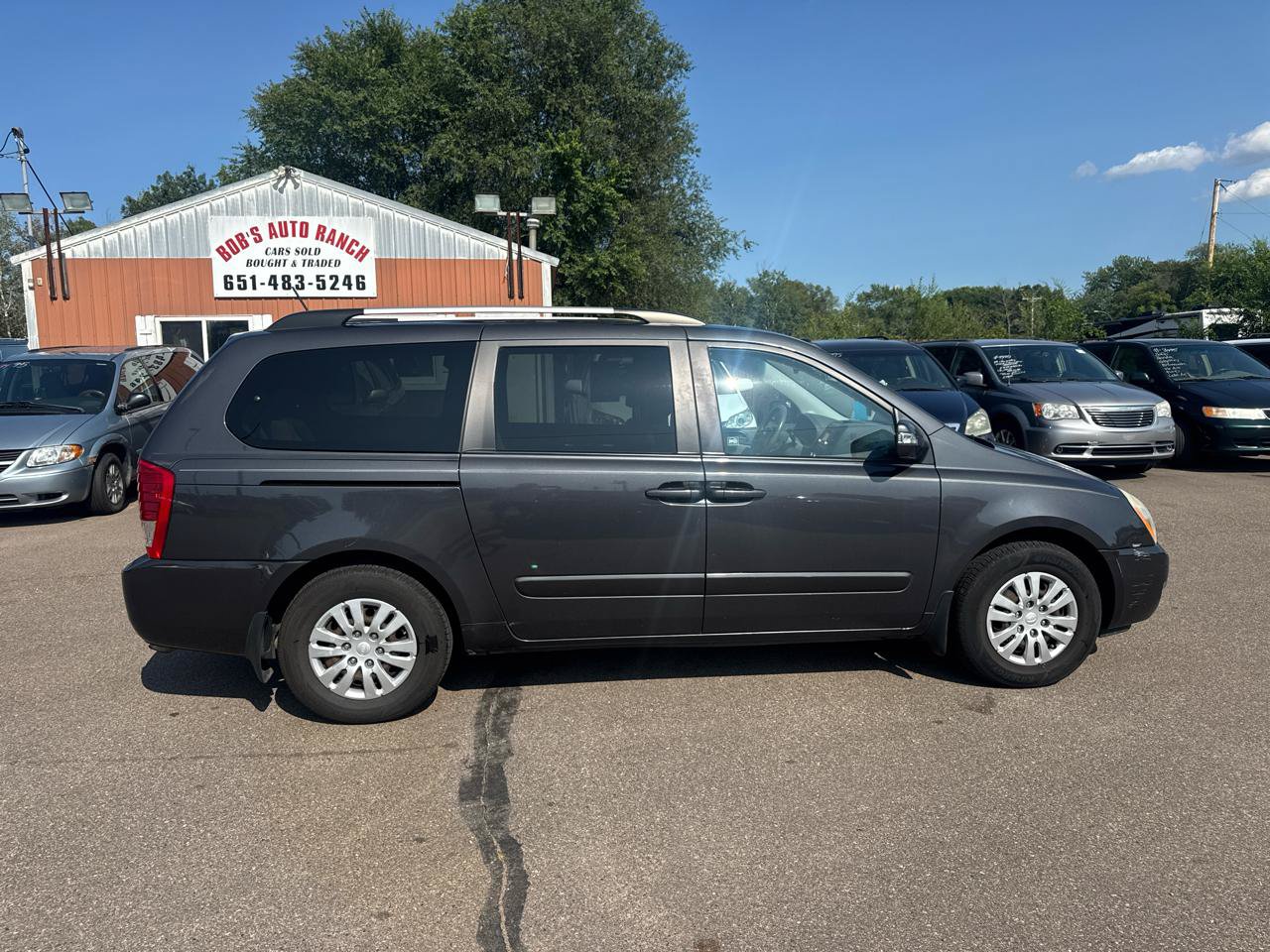 Used 2014 Kia Sedona LX FWD image 4