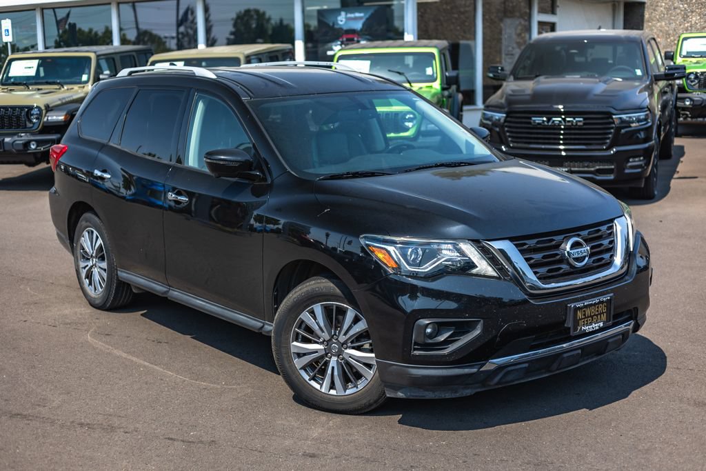 Used 2019 Nissan Pathfinder SL FWD image 2