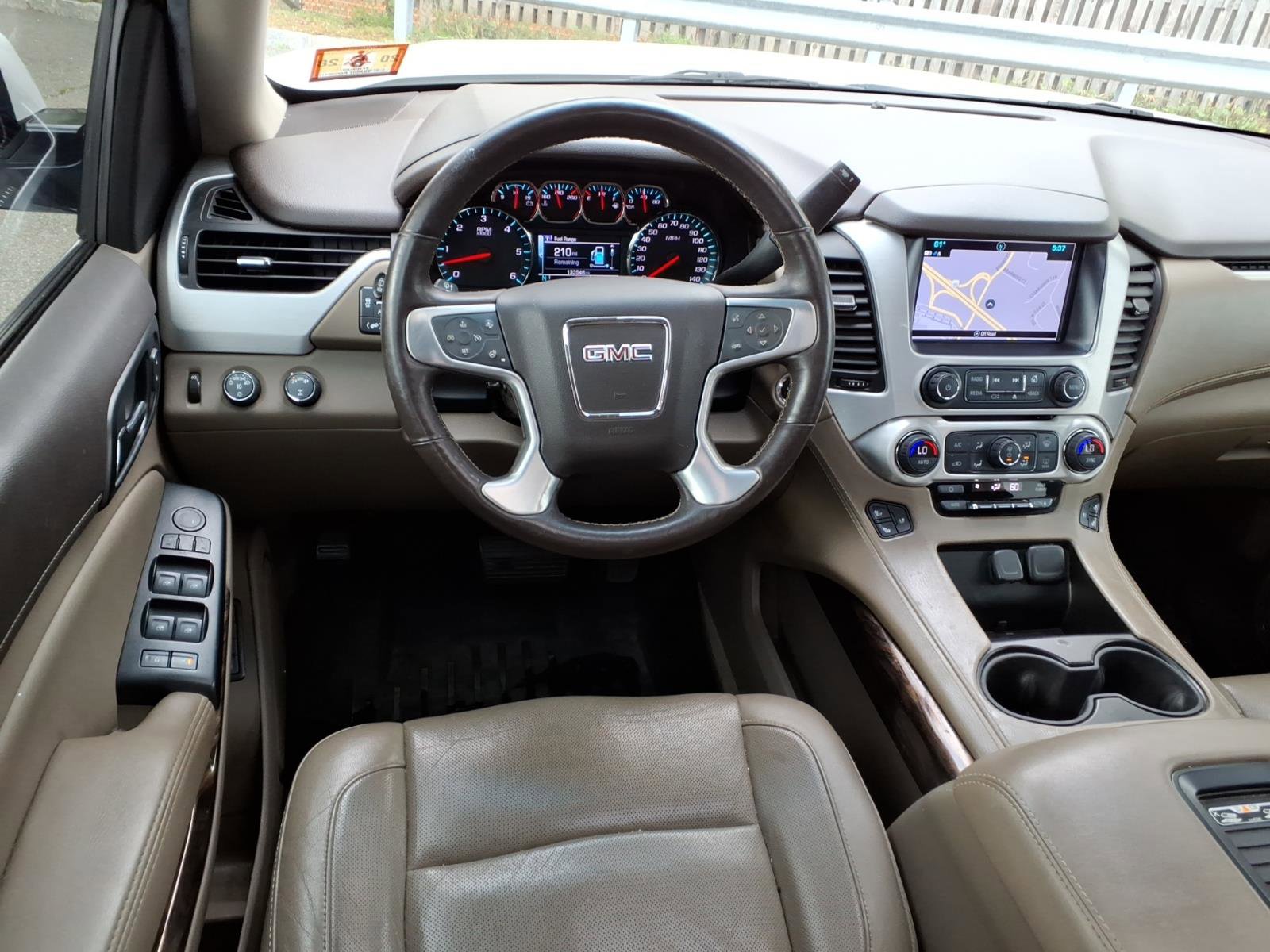Used 2017 GMC Yukon SLT w/ Premium Edition AWD/4WD image 9