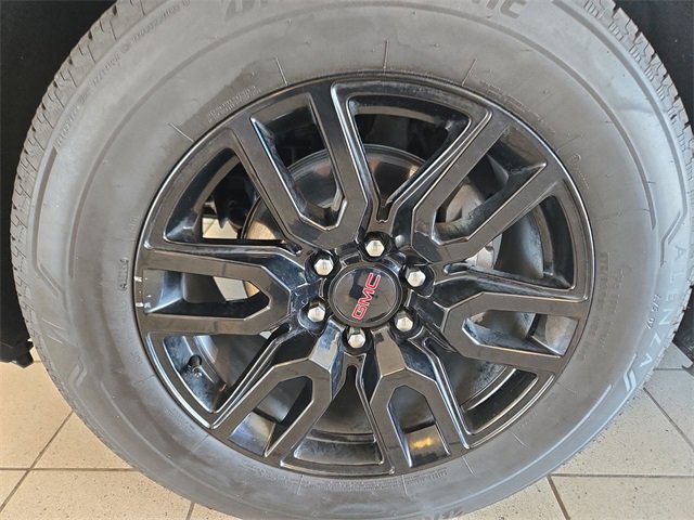 Used 2025 GMC Sierra 1500 Elevation image 10