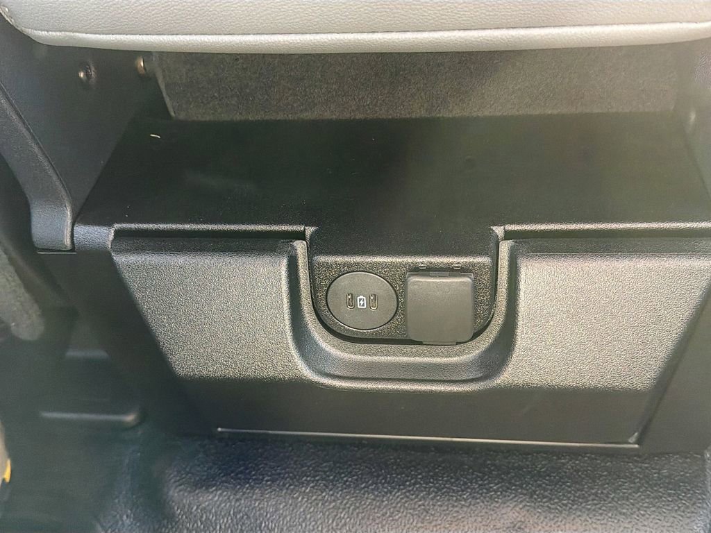 New 2026 Ford F550 4x4 Crew Cab image 29