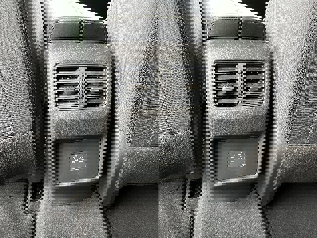 Certified 2026 Nissan Rogue SV image 23