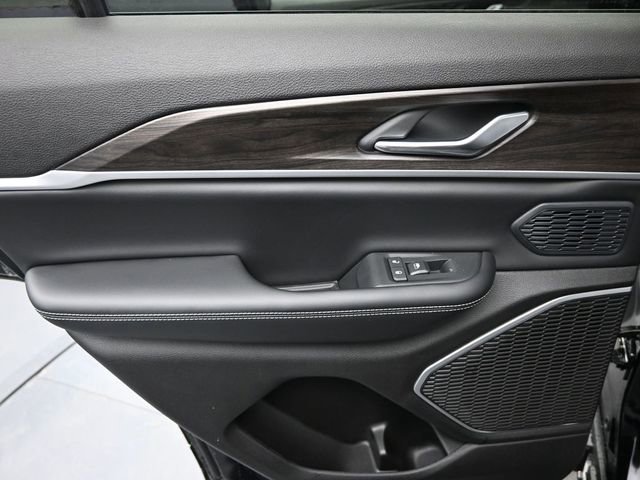 New 2026 Jeep Grand Cherokee Limited image 16