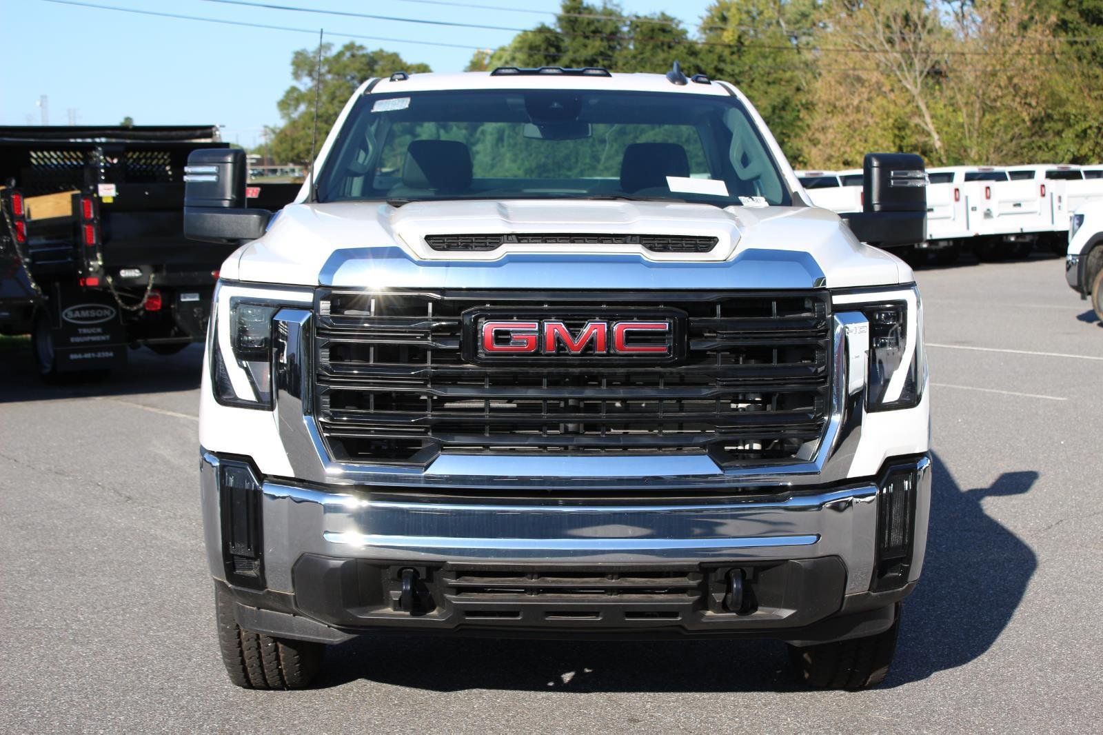 New 2024 GMC Sierra 2500 Pro RWD image 2