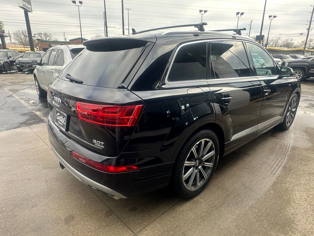 Used 2017 Audi Q7 3.0T Prestige image 5