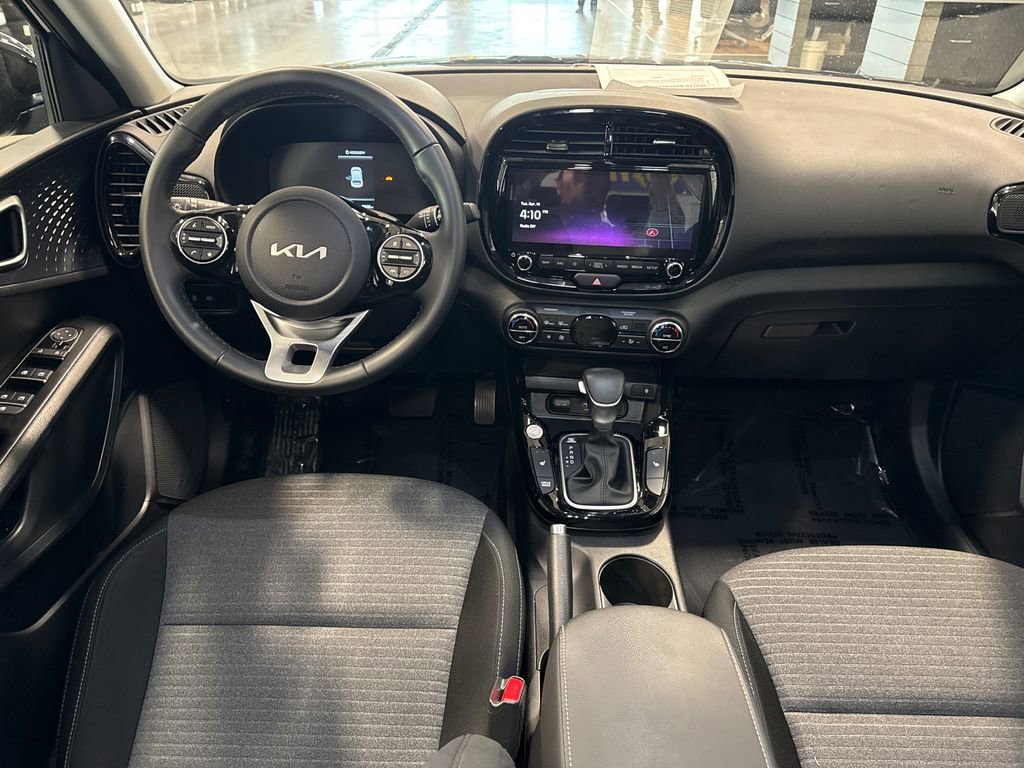 Used 2025 Kia Soul EX FWD image 10