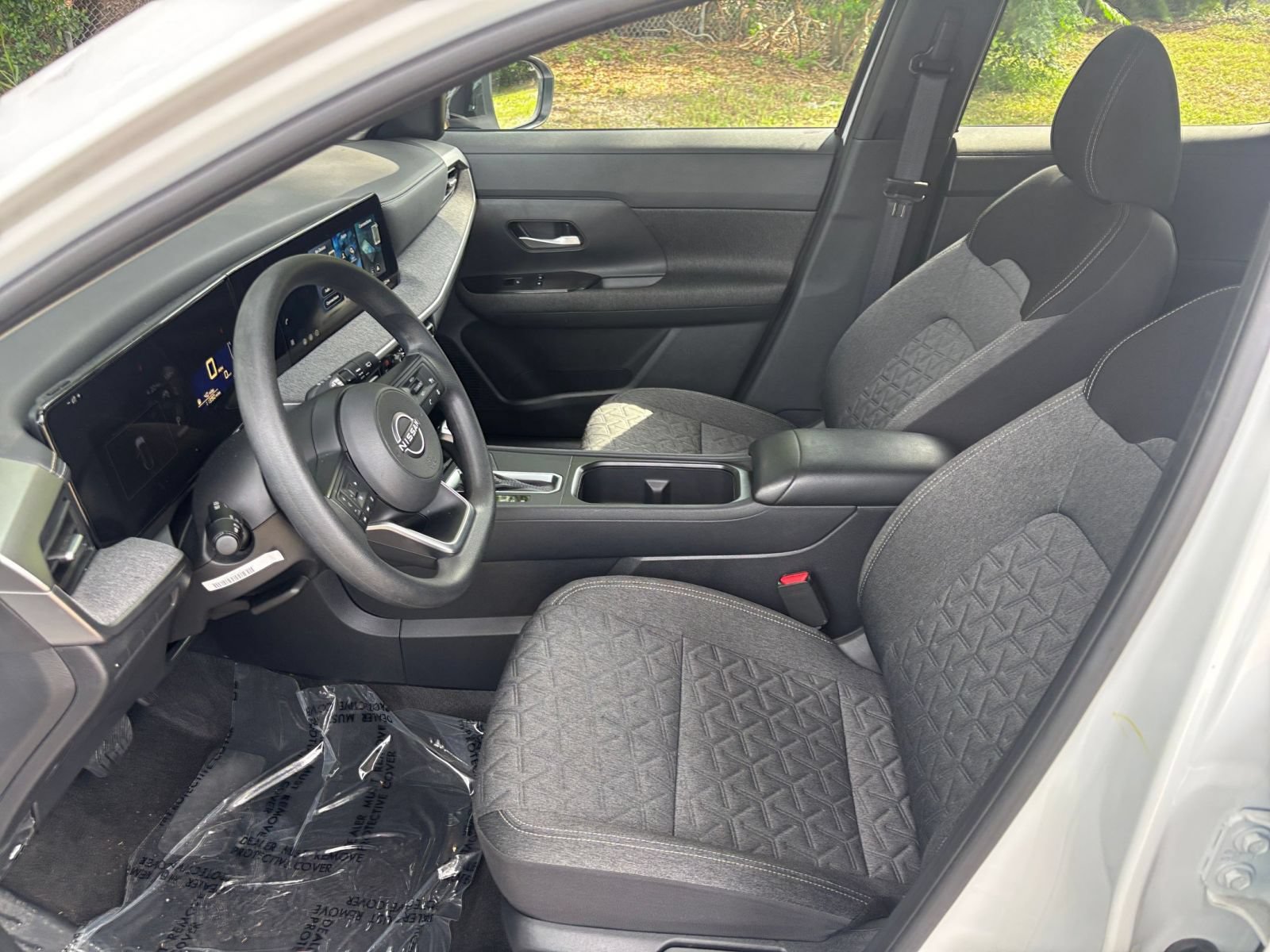 Used 2026 Nissan Kicks SV w/ Cold Weather Package AWD/4WD image 28