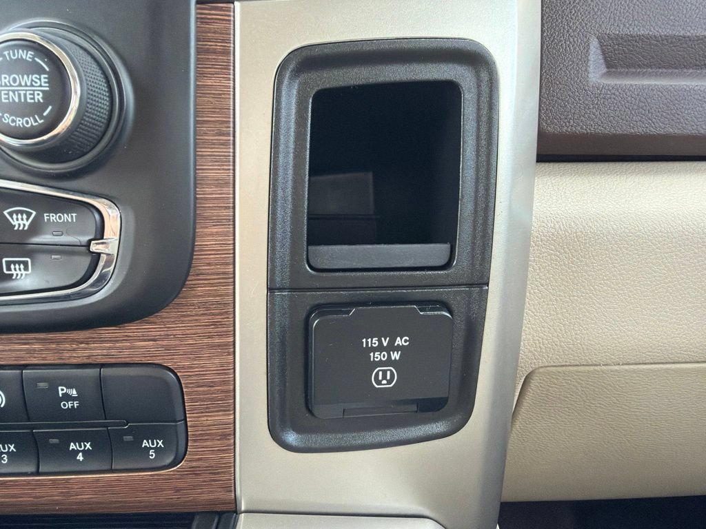 Used 2014 RAM 3500 Laramie w/ Convenience Group AWD/4WD image 41