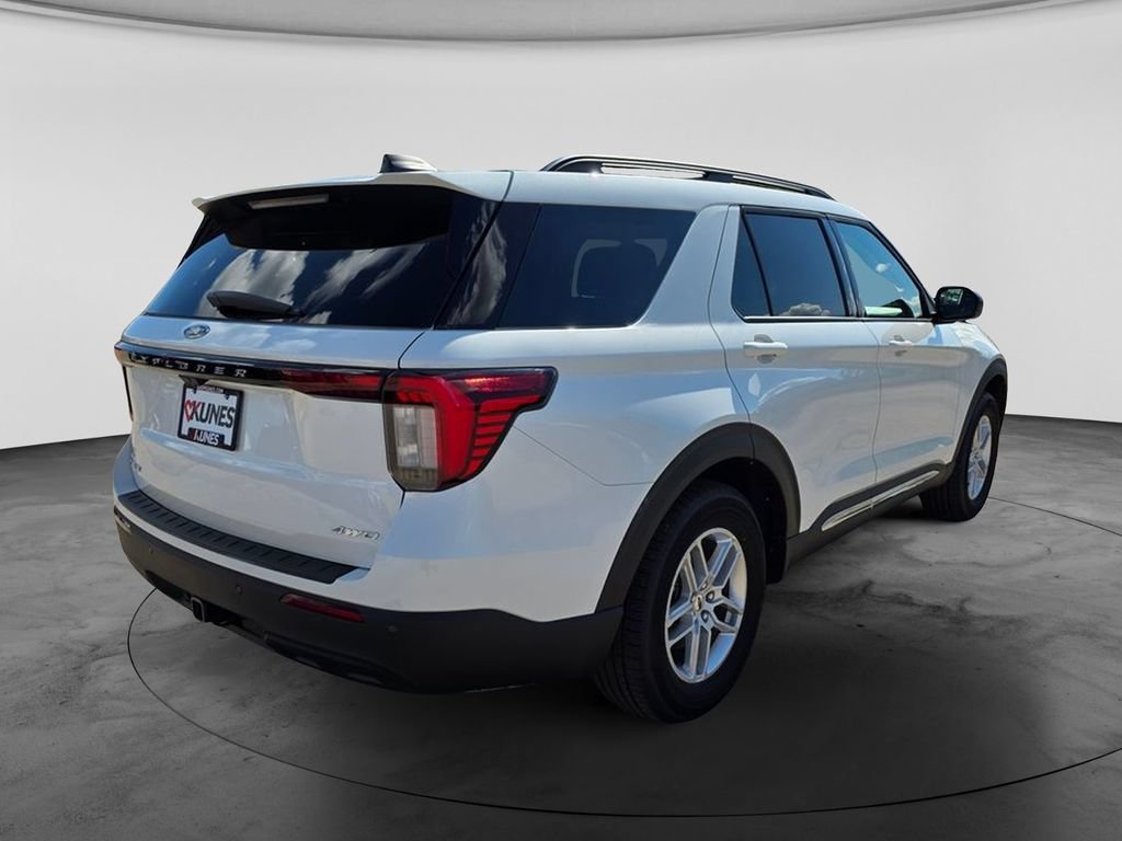 New 2025 Ford Explorer Active AWD/4WD image 9