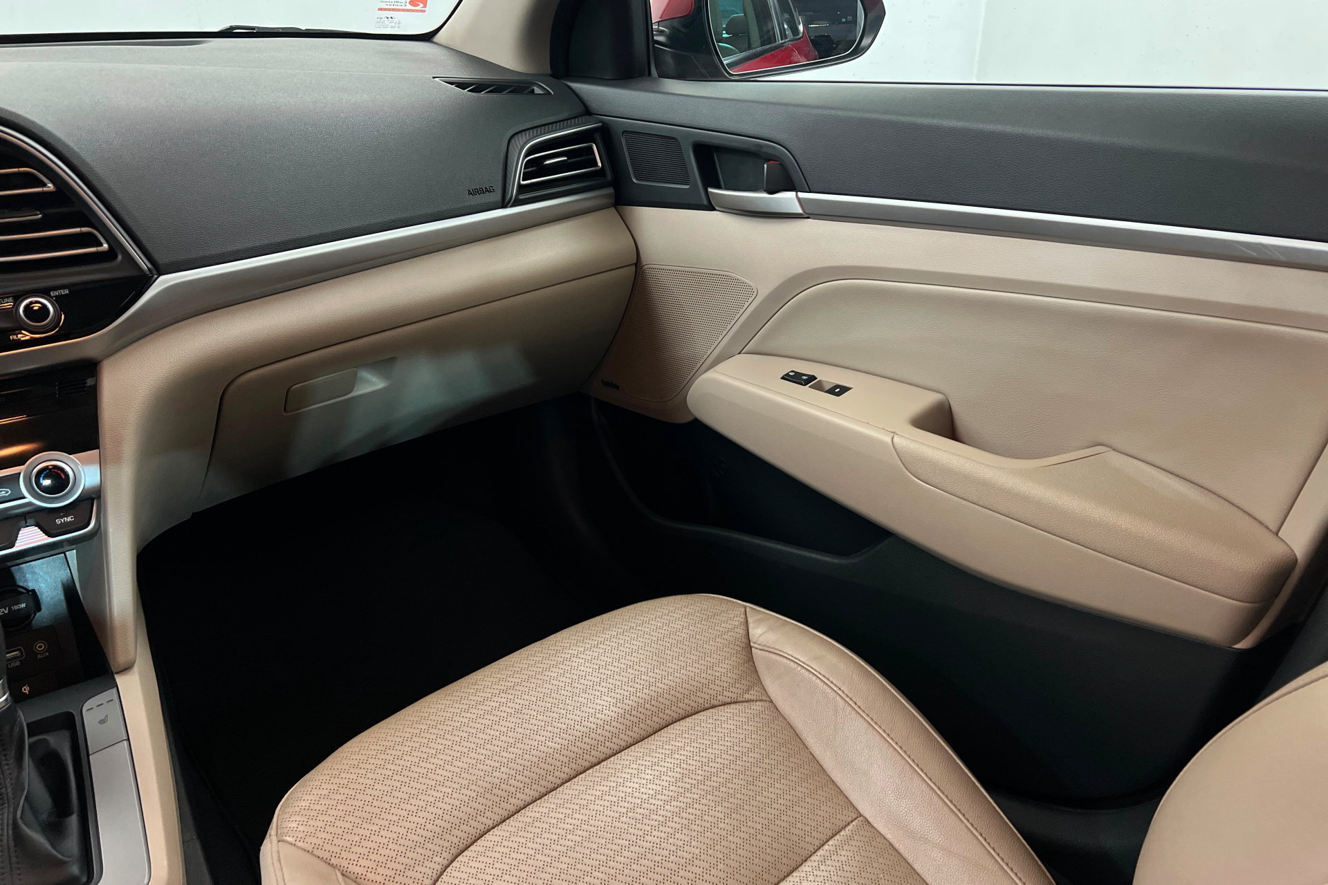 Used 2020 Hyundai Elantra Limited FWD image 10