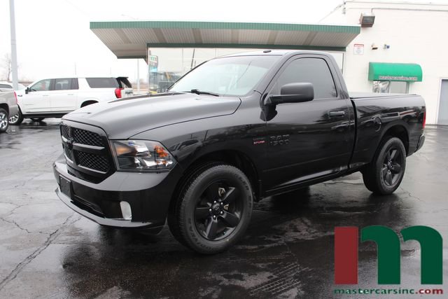 Used 2018 RAM 1500 Express w/ Black Ram 1500 Express Group RWD image 1