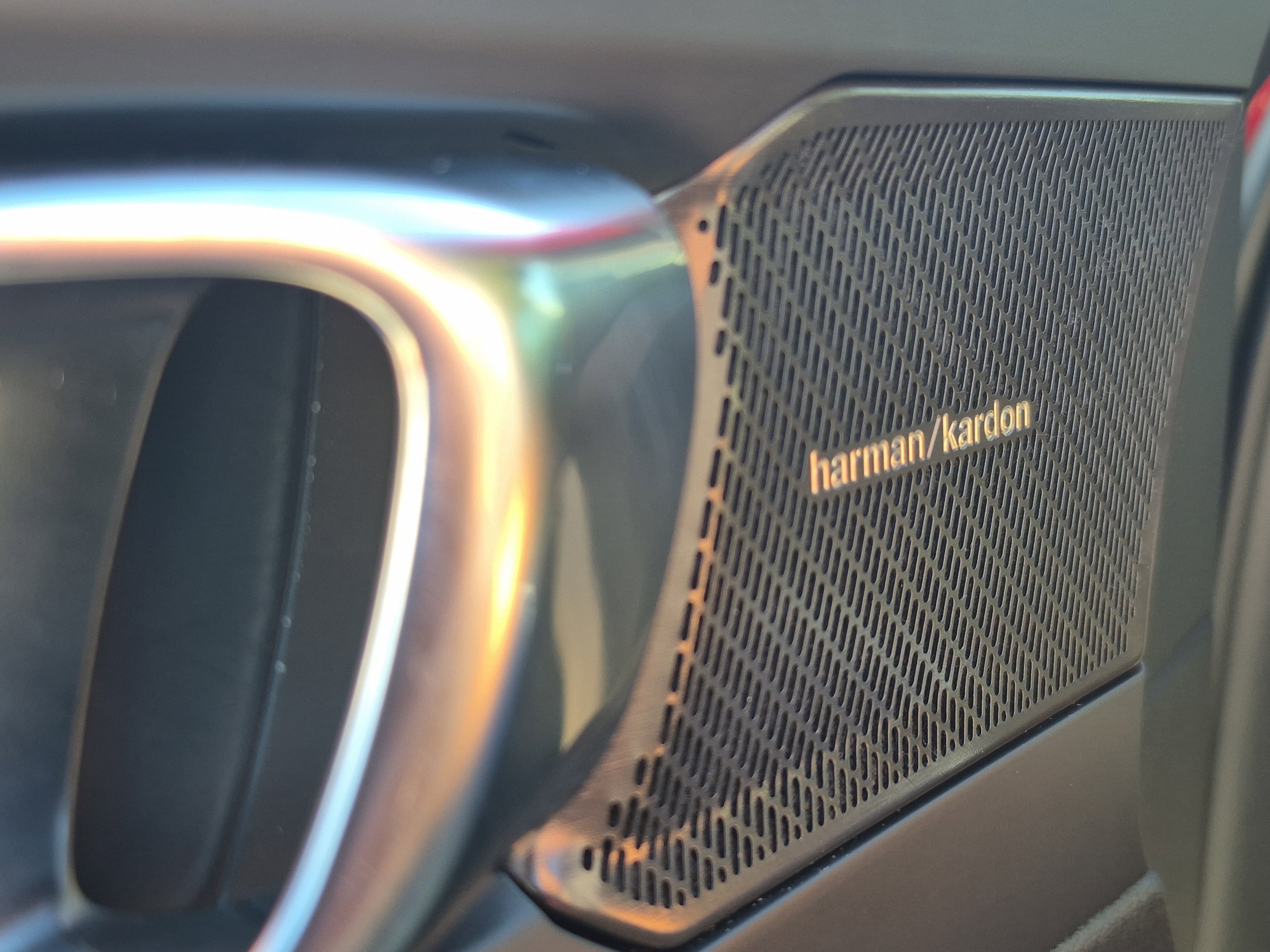 Used 2023 Volvo XC40 B5 Plus w/ Driver Assist Package image 31