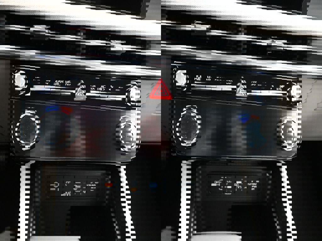 New 2025 Hyundai Tucson SEL image 16