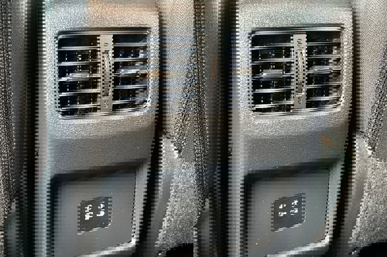 Certified 2025 Nissan Rogue SV image 15