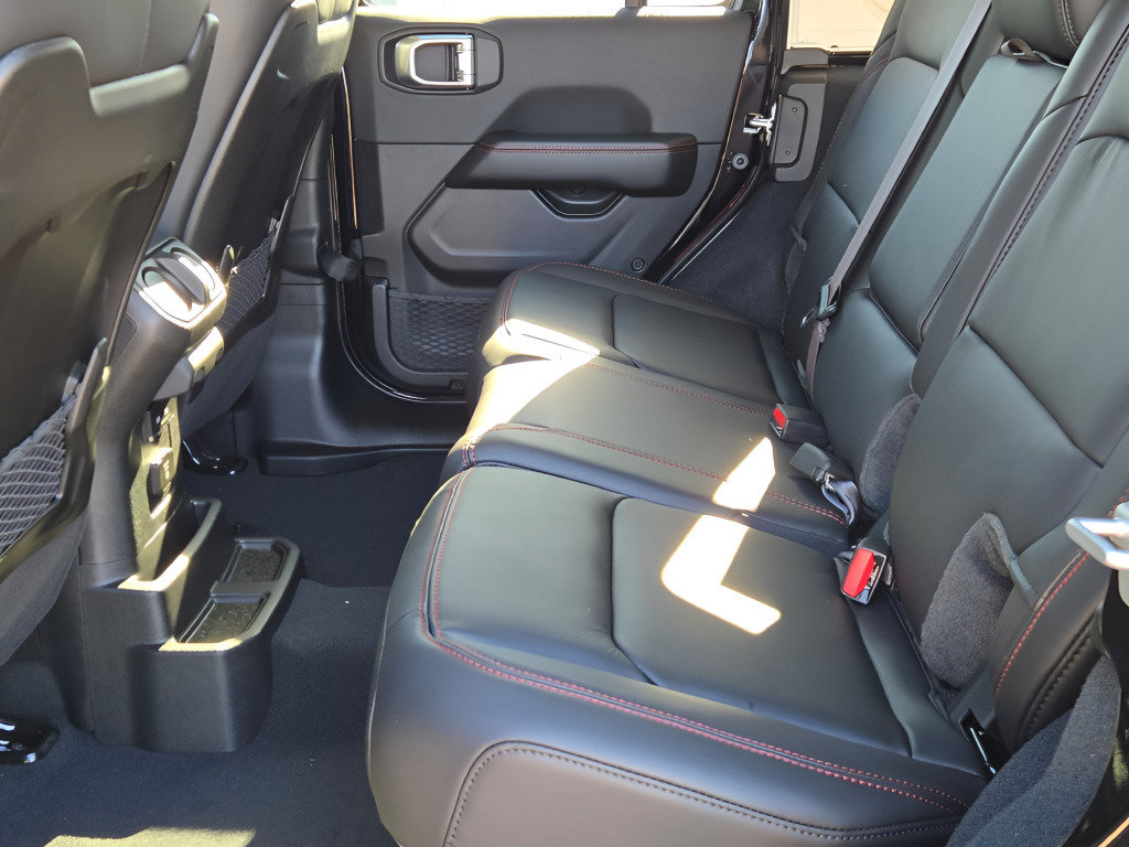 New 2027 Jeep Wrangler Unlimited Rubicon AWD/4WD image 26