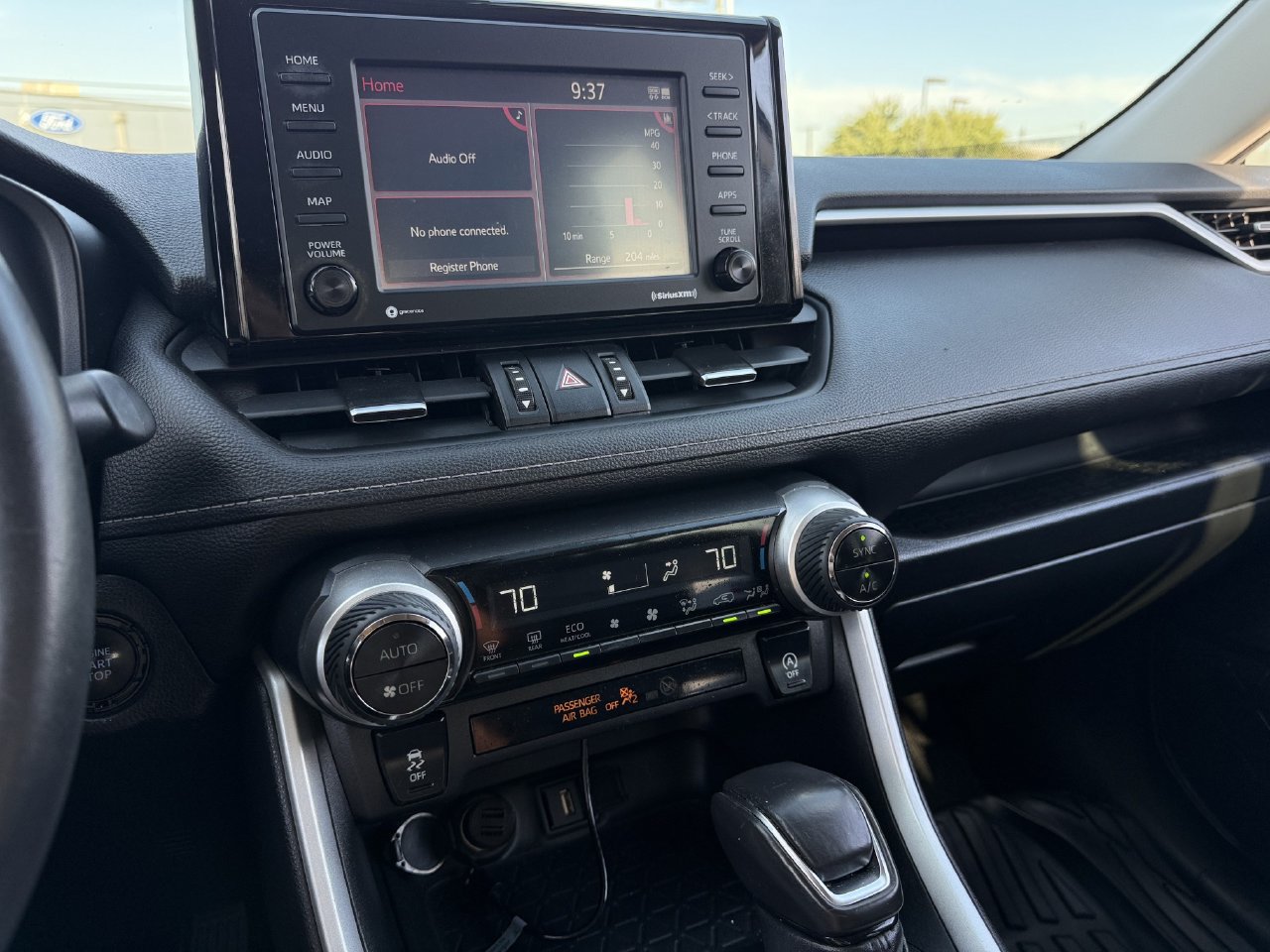 Used 2020 Toyota RAV4 XLE Premium FWD image 16