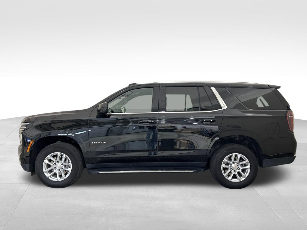 Used 2025 Chevrolet Tahoe LT AWD/4WD image 2