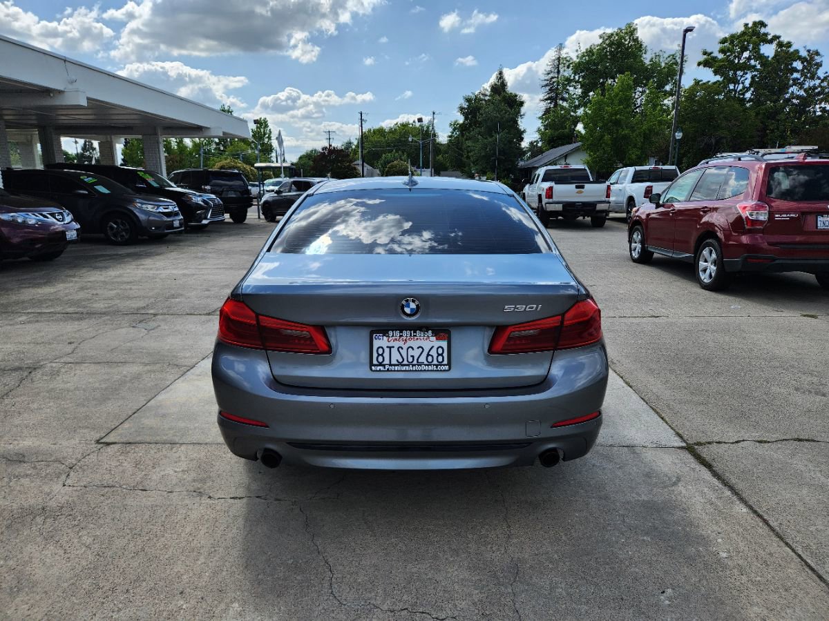 Used 2019 BMW 530i w/ Convenience Package RWD image 5