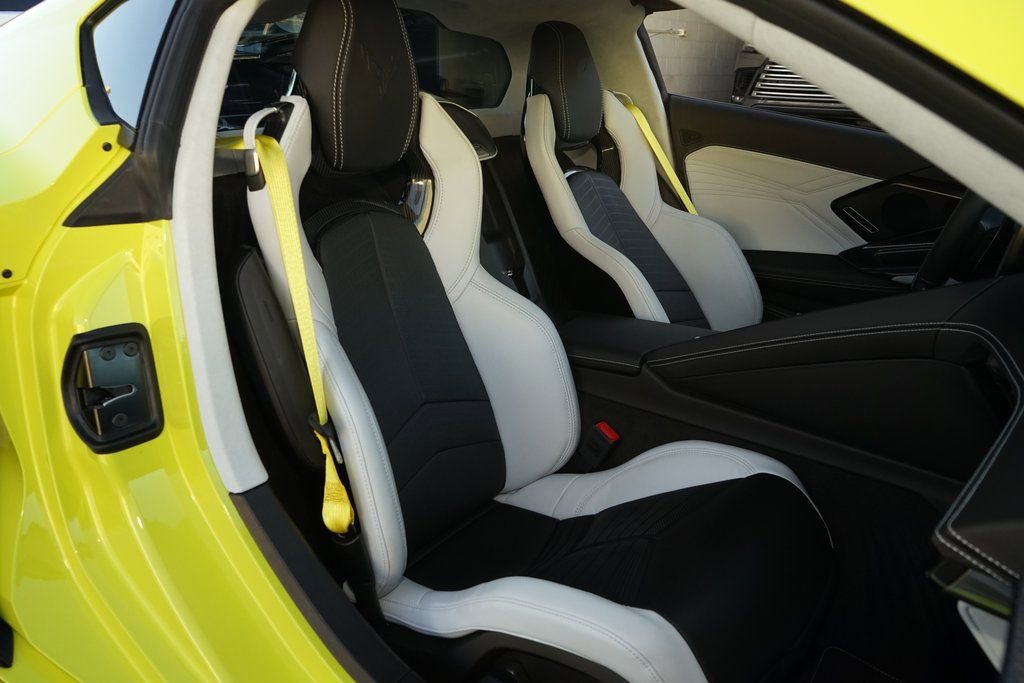 Used 2023 Chevrolet Corvette Z06 w/ Z07 Performance Package image 11