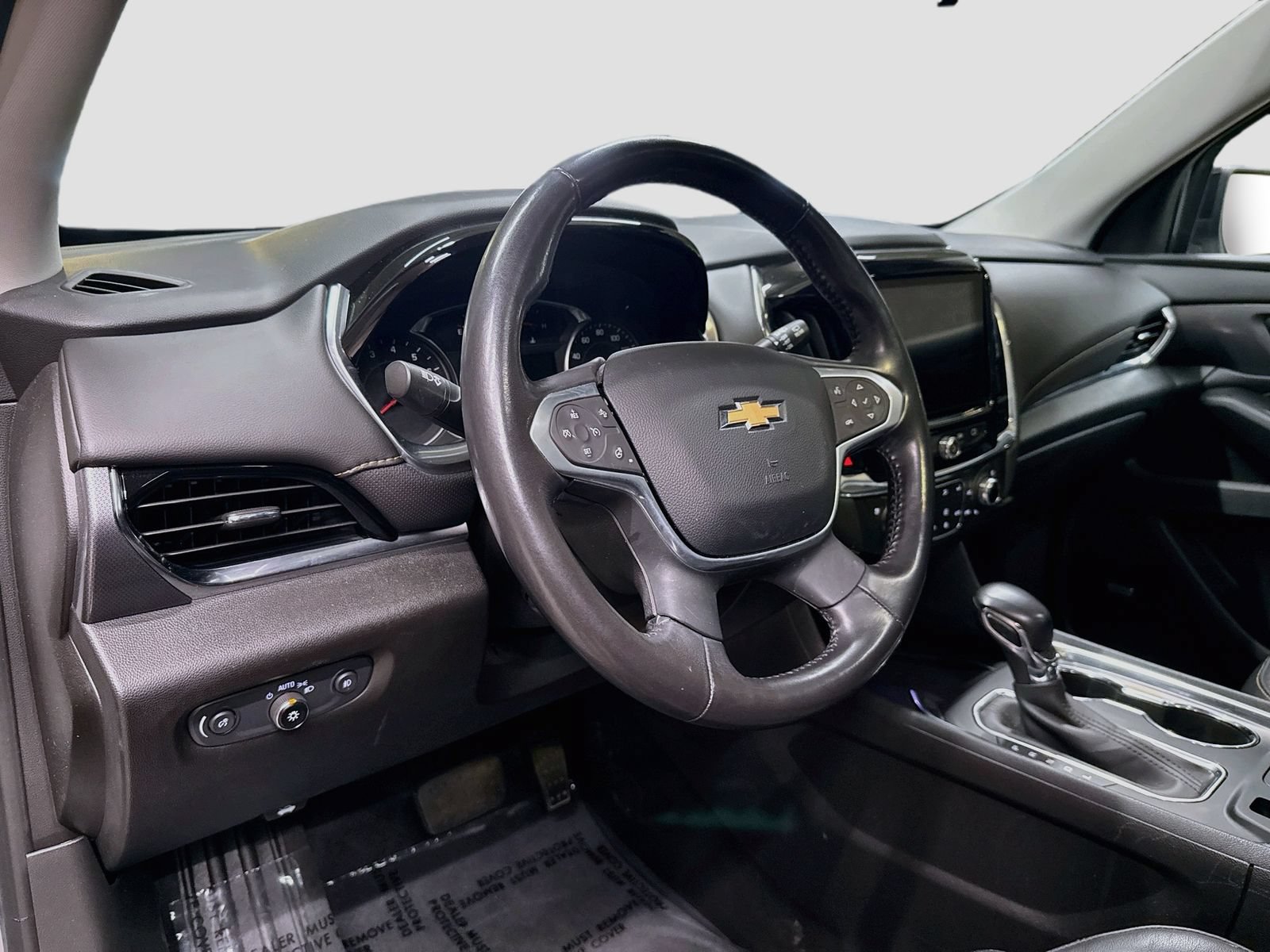 Used 2021 Chevrolet Traverse Premier w/ Redline Edition AWD/4WD image 11