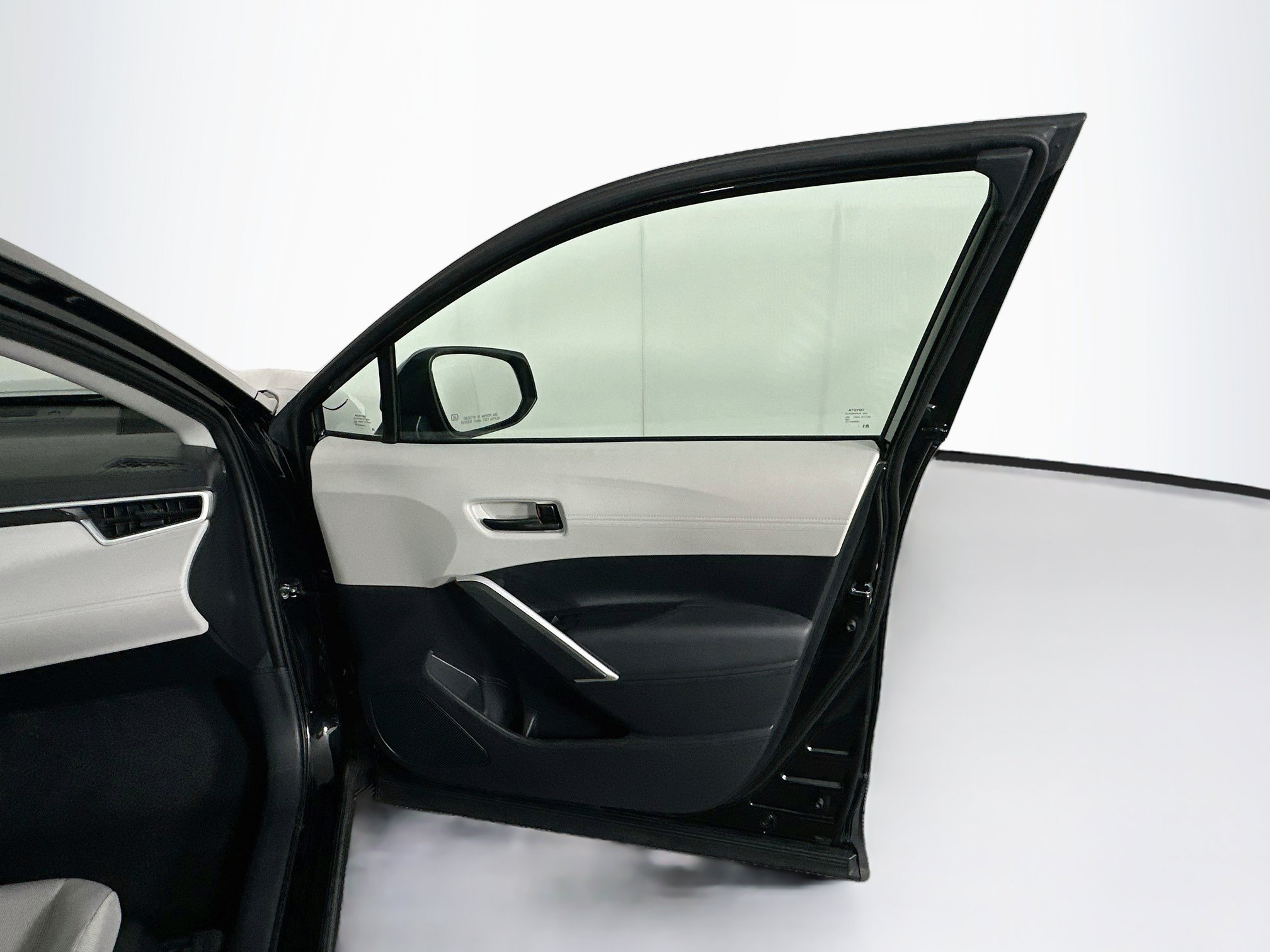 Used 2026 Toyota Corolla Cross L FWD image 29