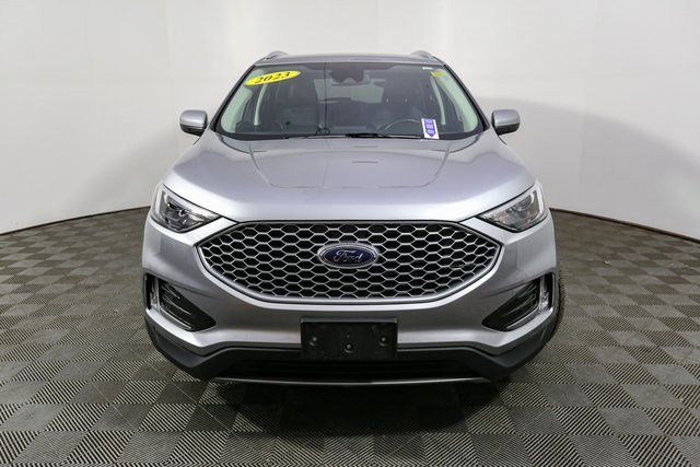 Used 2023 Ford Edge SEL w/ Convenience Package image 4