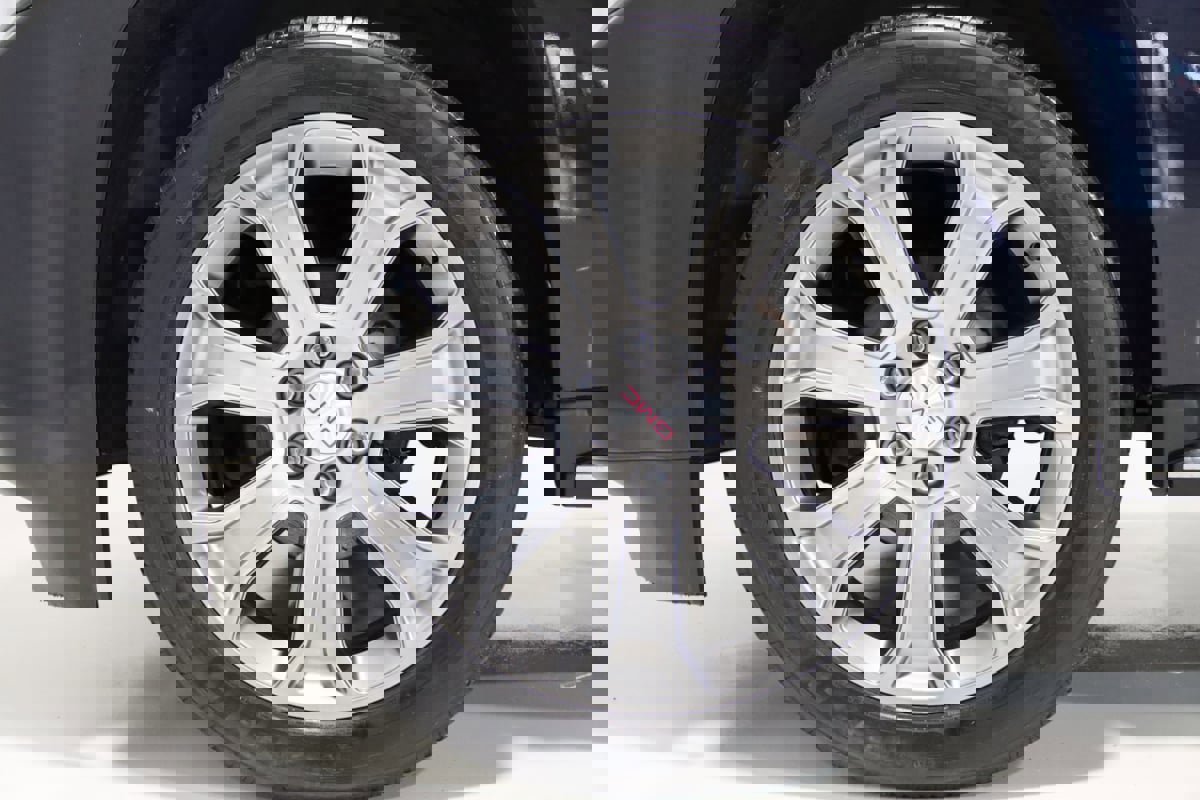 Used 2017 GMC Yukon SLT image 81