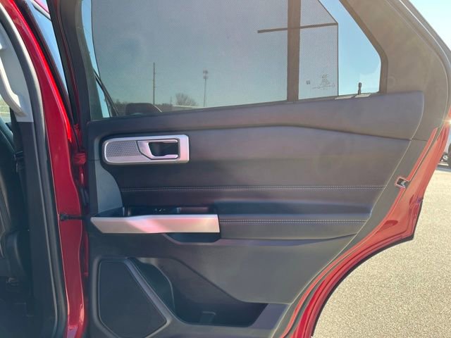 Used 2022 Ford Explorer Limited w/ Equipment Group 301A image 39