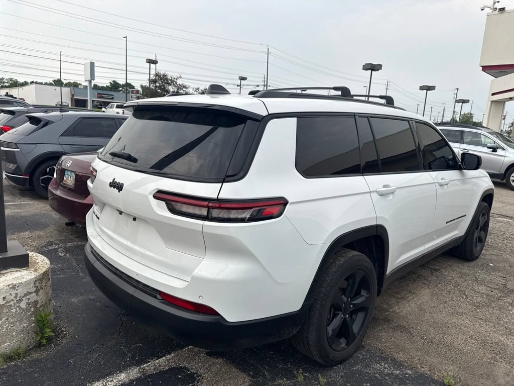 Used 2023 Jeep Grand Cherokee L Laredo AWD/4WD image 5