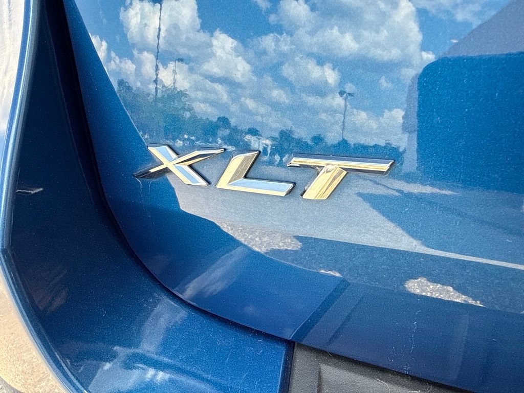 Used 2020 Ford Explorer XLT w/ Equipment Group 202A RWD image 4
