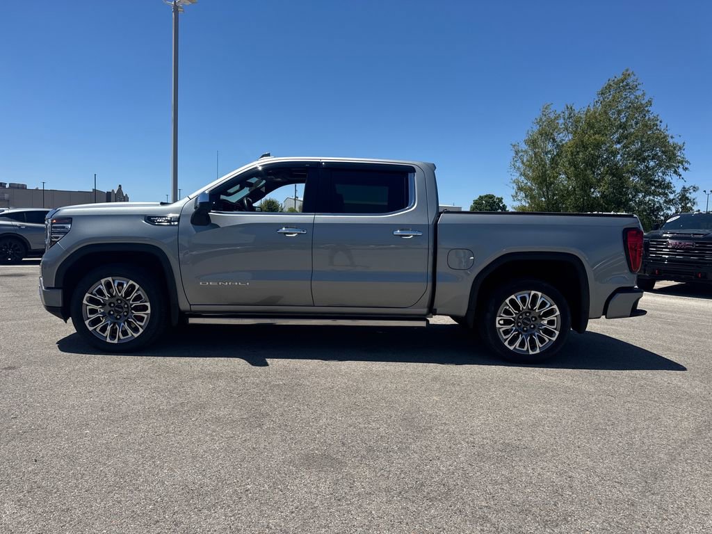 Used 2023 GMC Sierra 1500 Denali Ultimate AWD/4WD image 3