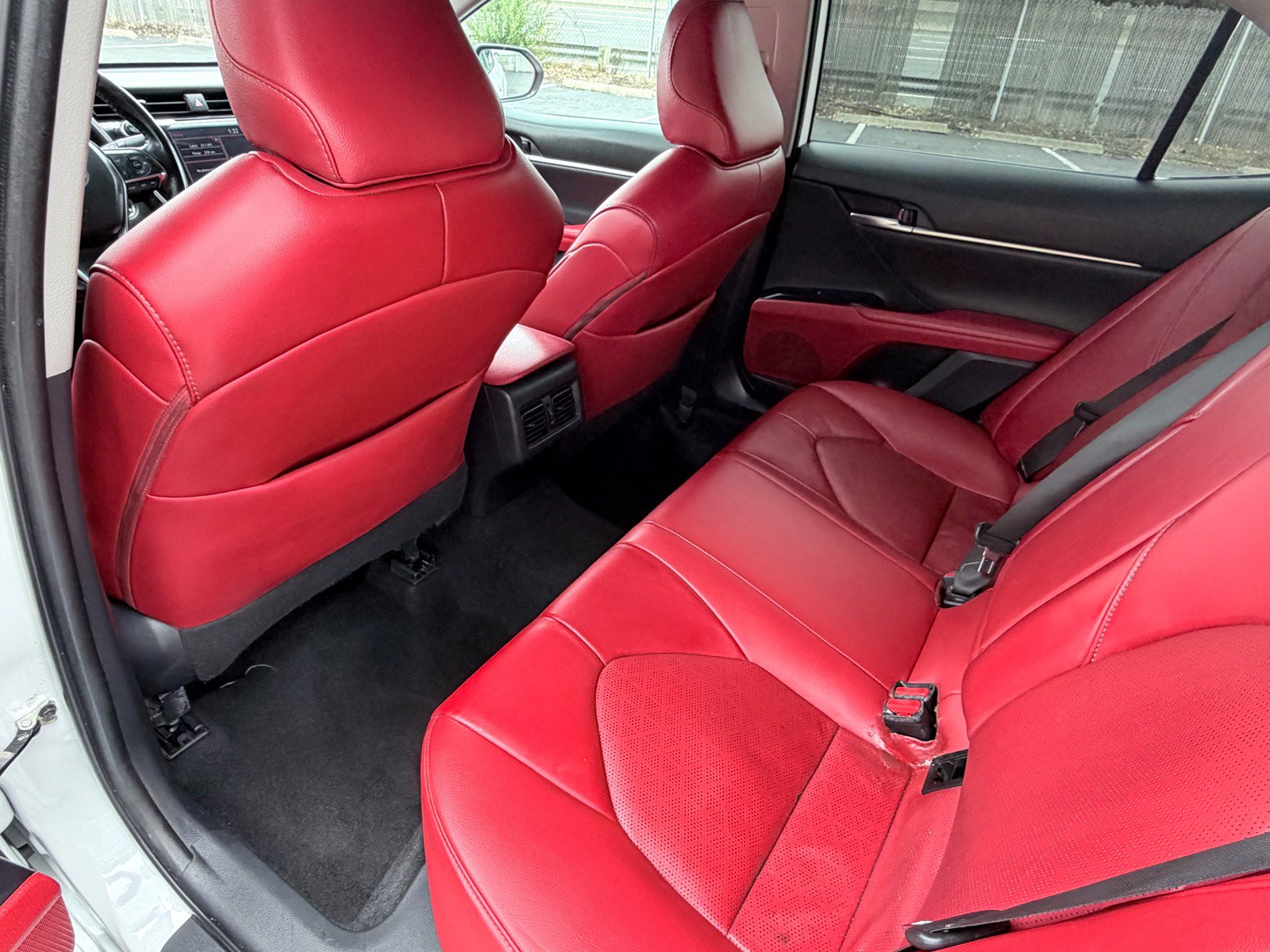 Used 2019 Toyota Camry XSE FWD image 17