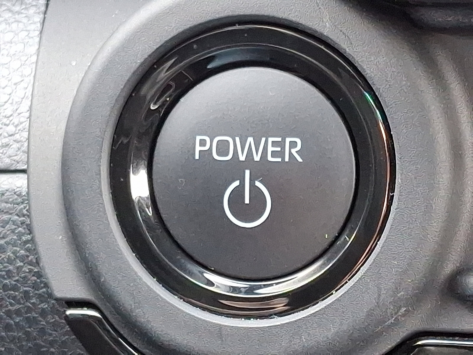 Used 2025 Toyota Crown Signia image 23