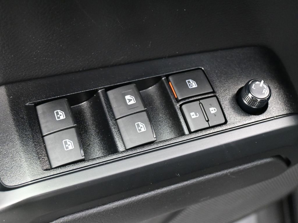 Used 2023 Toyota Tacoma SR AWD/4WD image 4