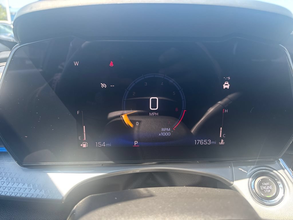 Used 2025 Chevrolet Trax LT w/ LT Convenience Package FWD image 20